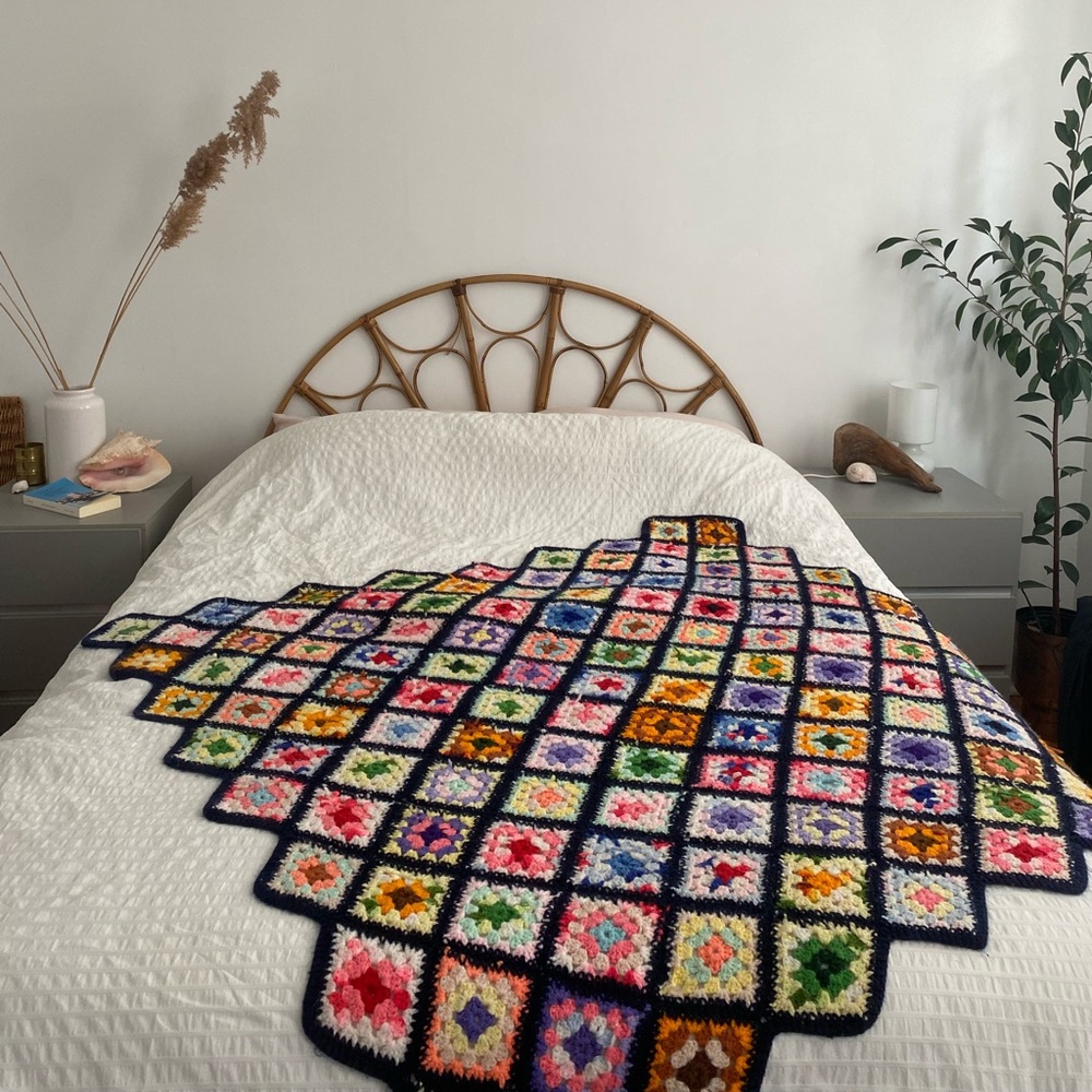 Beautiful vintage hand knit granny square unique crocheted throw blanket